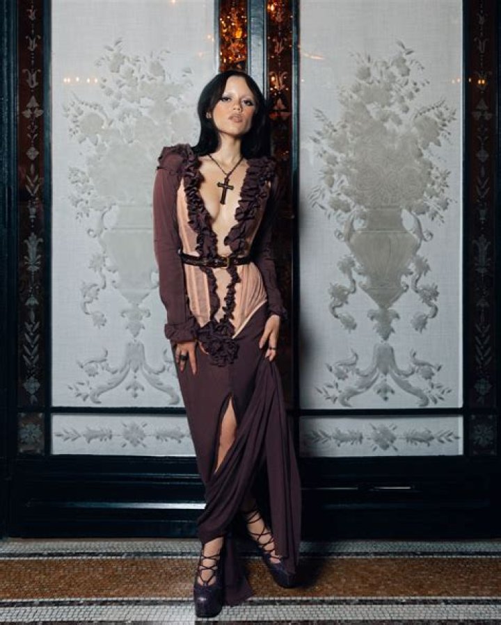 Unveiling The Allure: Bustiness In African Beauty